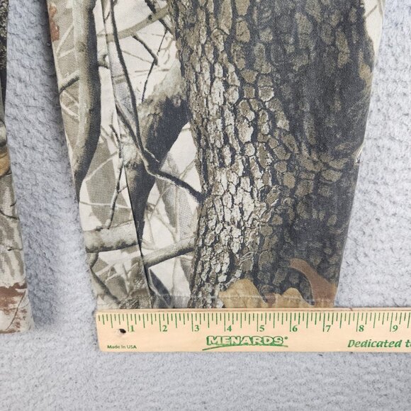 Realtree Camouflaged Pants Boy's Med 8 Hardwoods Cargo Pockets Outdoors Hunting - Picture 5 of 9